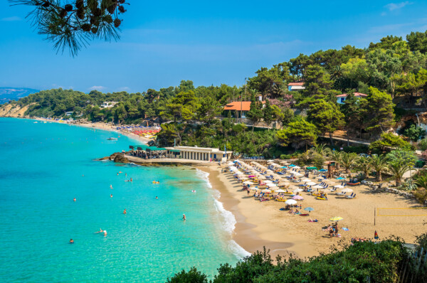 Makris & Platis Gialos belong to the 7 best beaches in Kefalonia